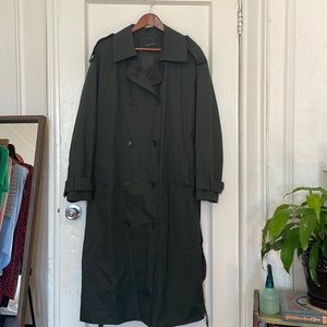 Banana Republic Deep Green Classic Cotton Twill         Trench Coat